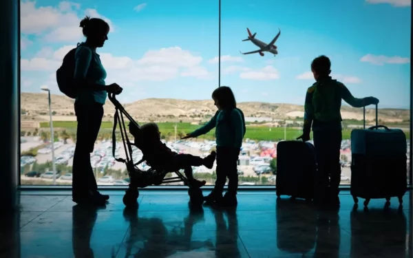 Remigration and the Complexity of Communities